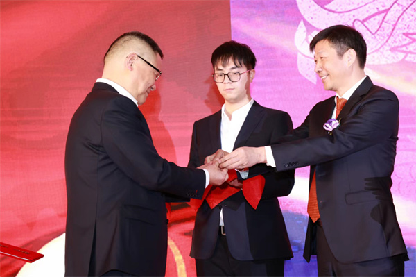 2025新奥门原料免费资料