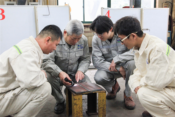 2025新奥门原料免费资料
