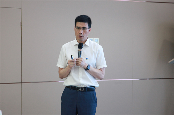 2025新奥门原料免费资料